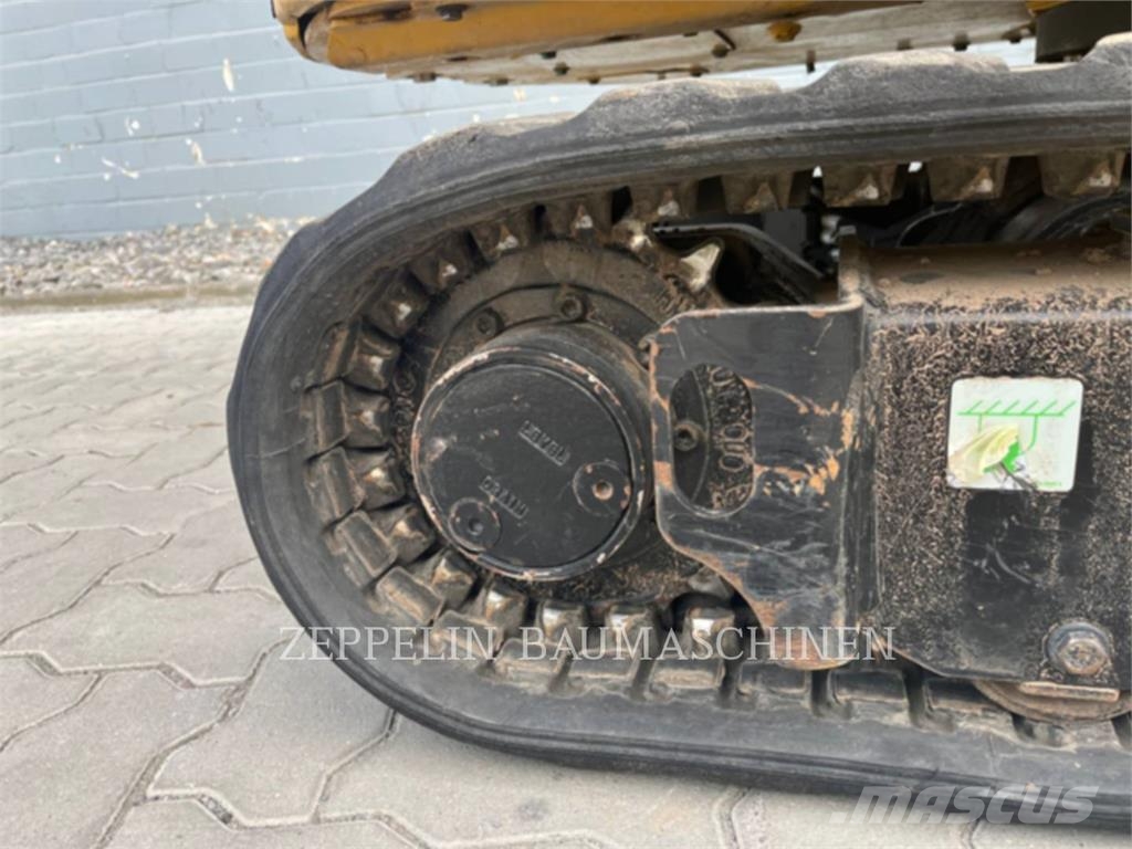 CAT 301.8-05A Bagri goseničarji