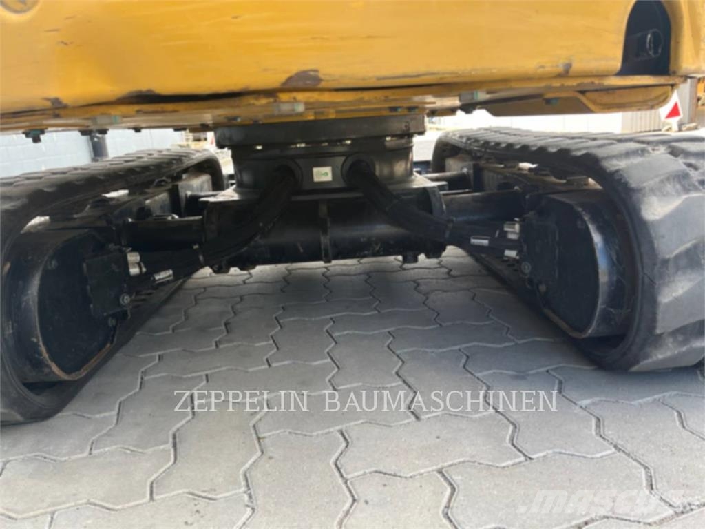 CAT 301.8-05A Bagri goseničarji