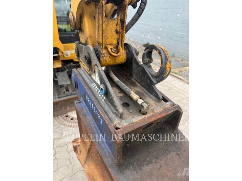 CAT 301.8-05A Bagri goseničarji