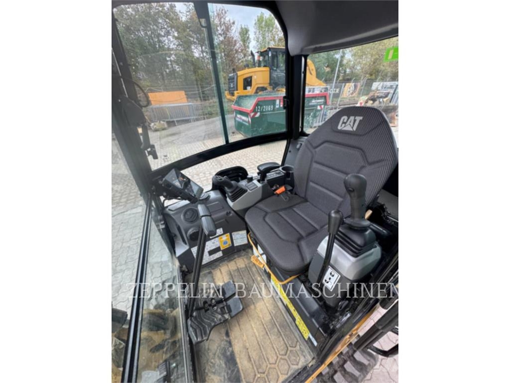 CAT 301.8-05A Bagri goseničarji