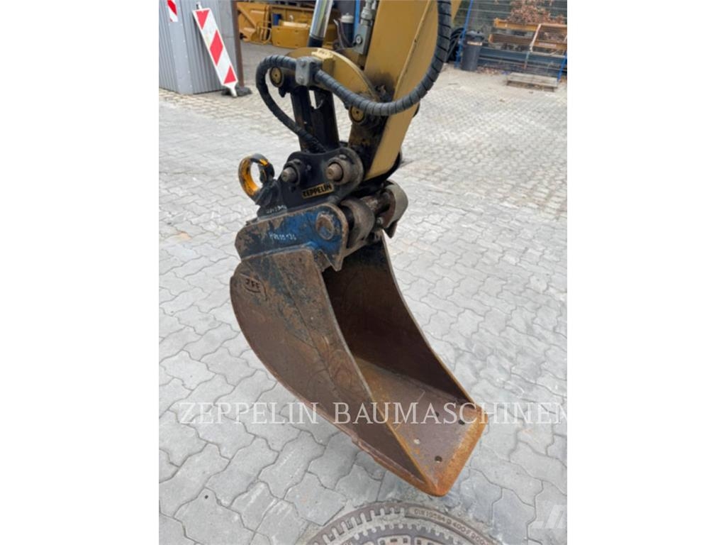 CAT 301.8-05A Bagri goseničarji