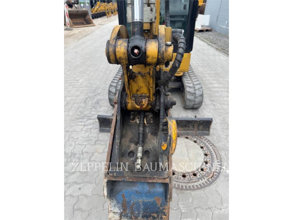 CAT 301.8-05A Bagri goseničarji