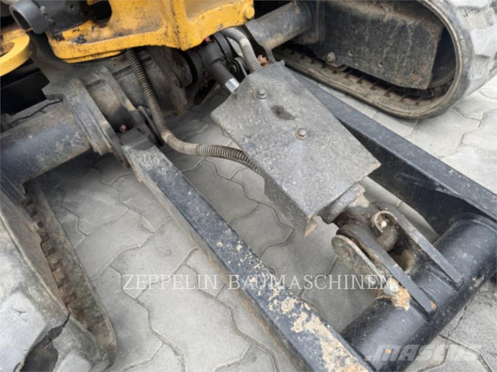 CAT 301.8-05A Bagri goseničarji
