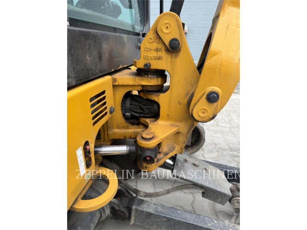 CAT 301.8-05A Bagri goseničarji