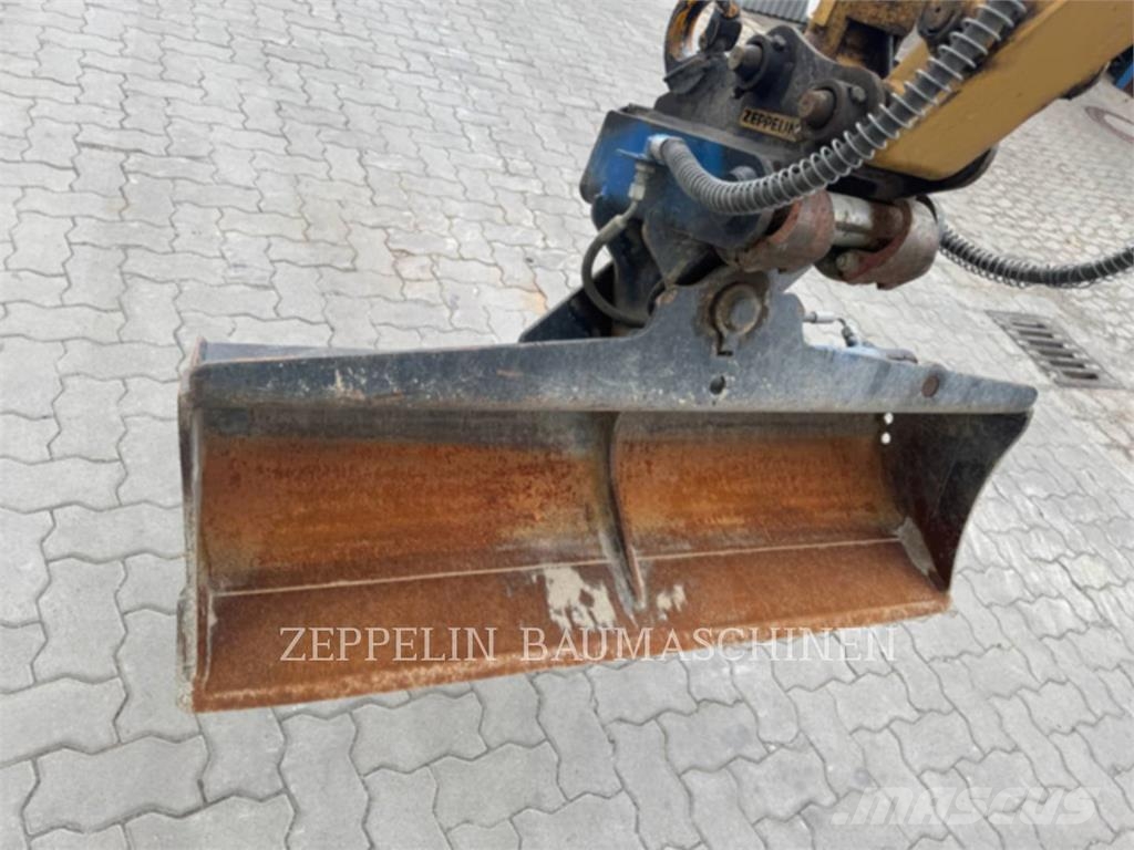 CAT 301.8-05A Bagri goseničarji