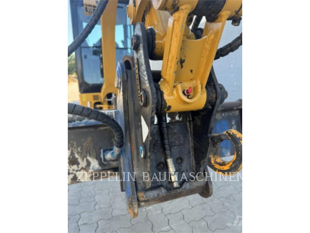CAT 301.8-05A Bagri goseničarji