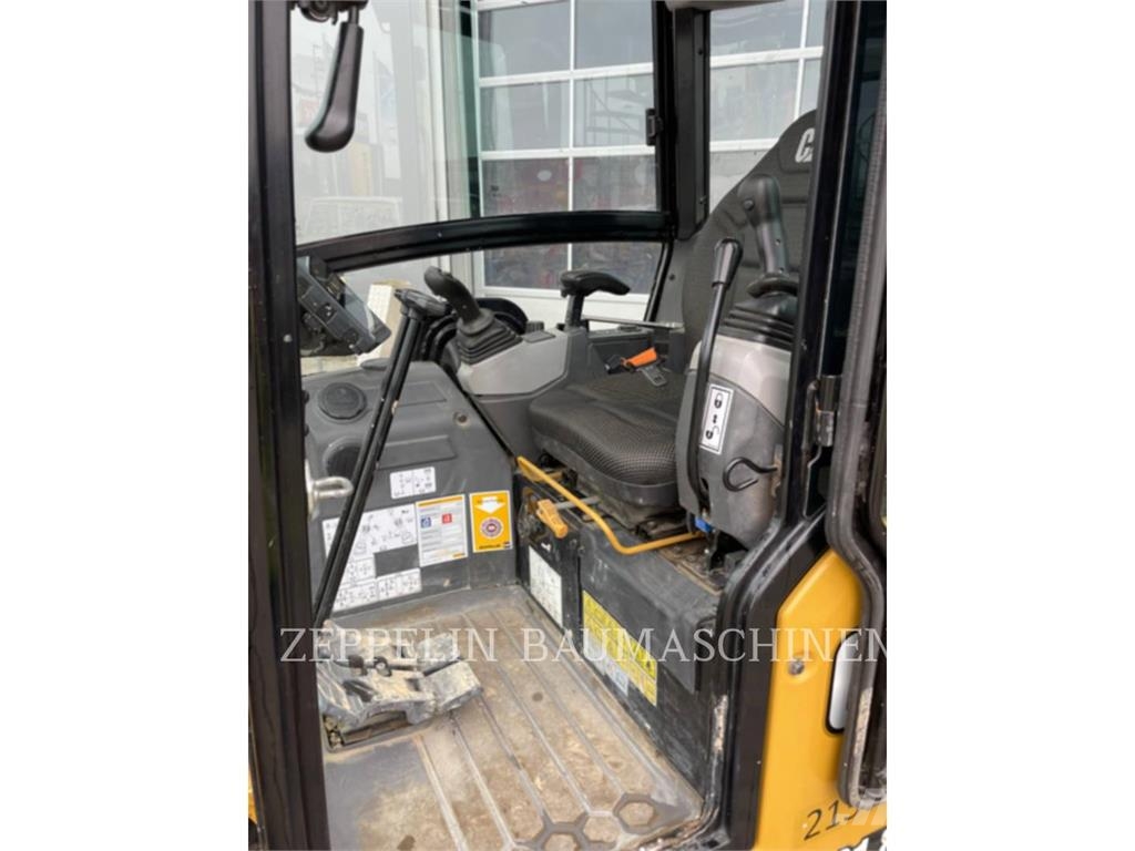CAT 301.8-05A Bagri goseničarji