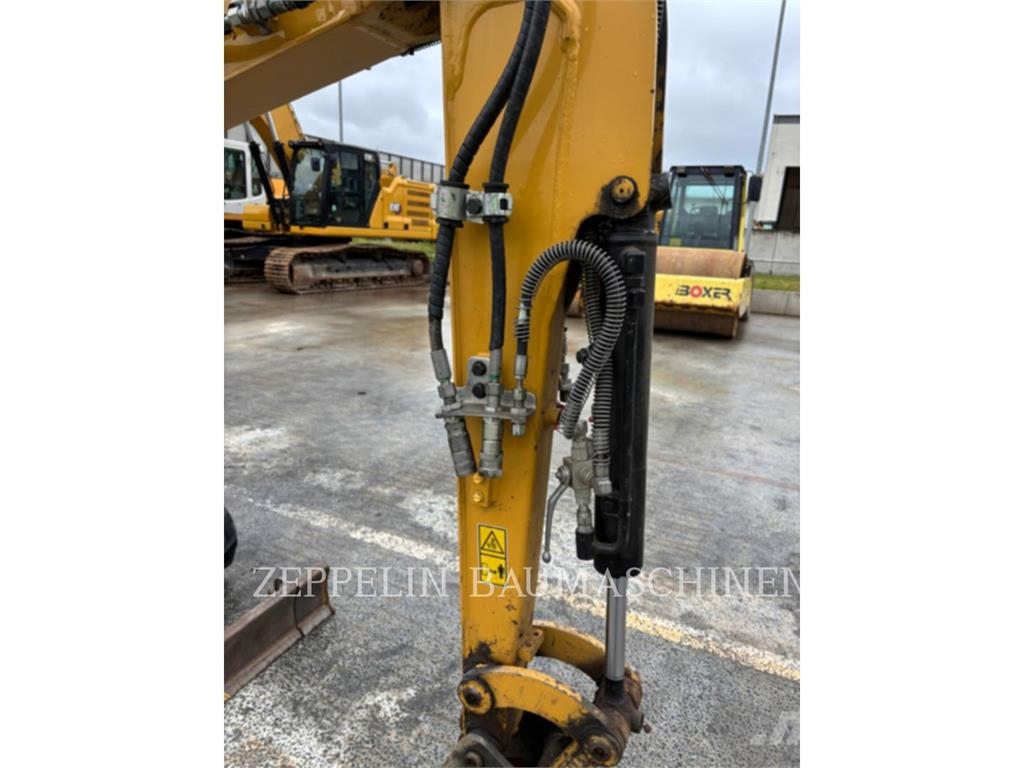 CAT 301.8-05A Koparki gąsienicowe