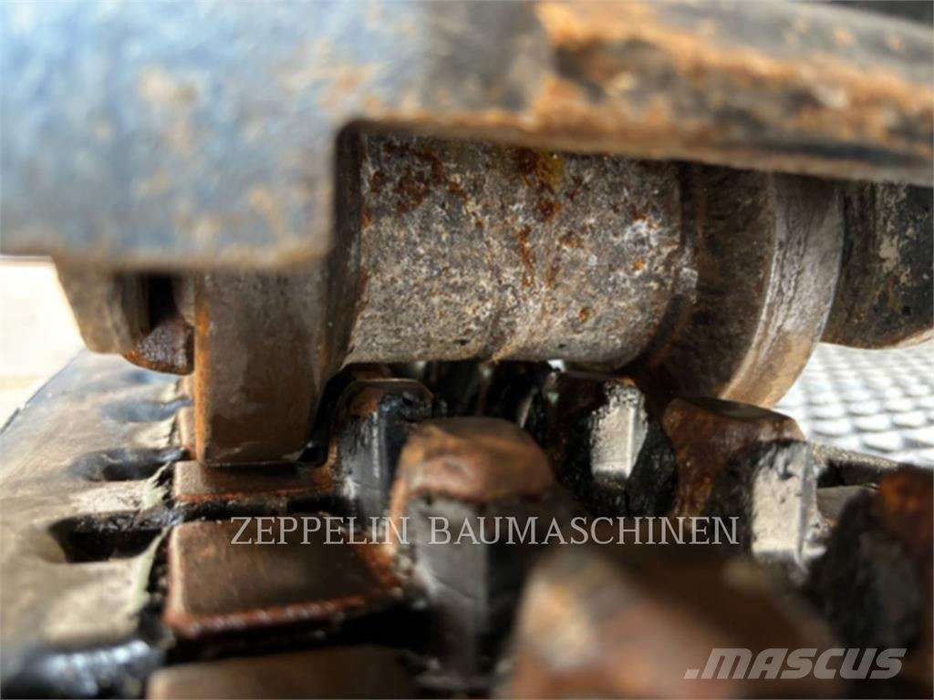 CAT 301.8-05A Koparki gąsienicowe