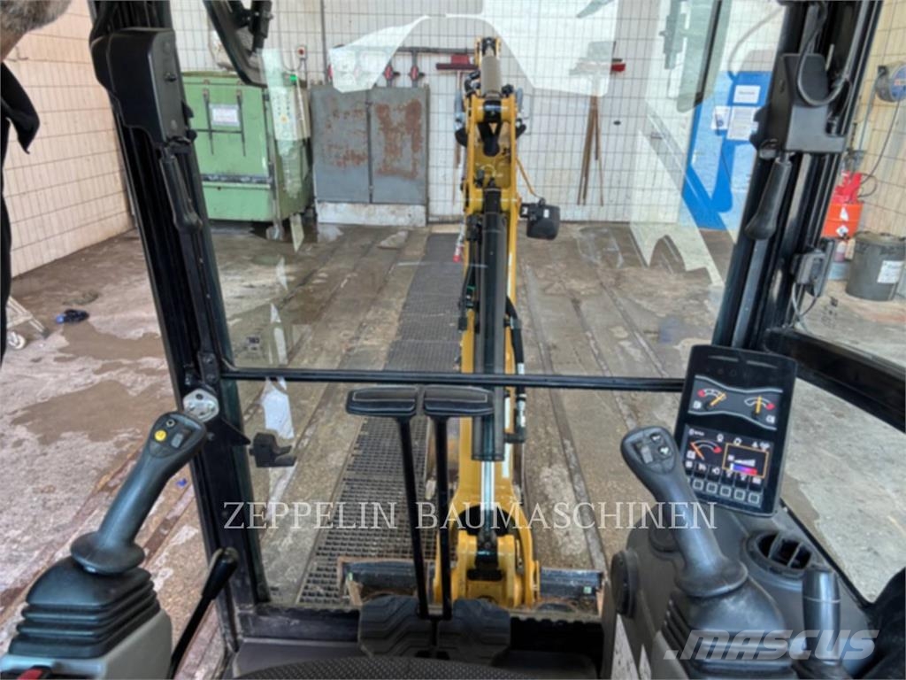 CAT 301.8-05A Koparki gąsienicowe