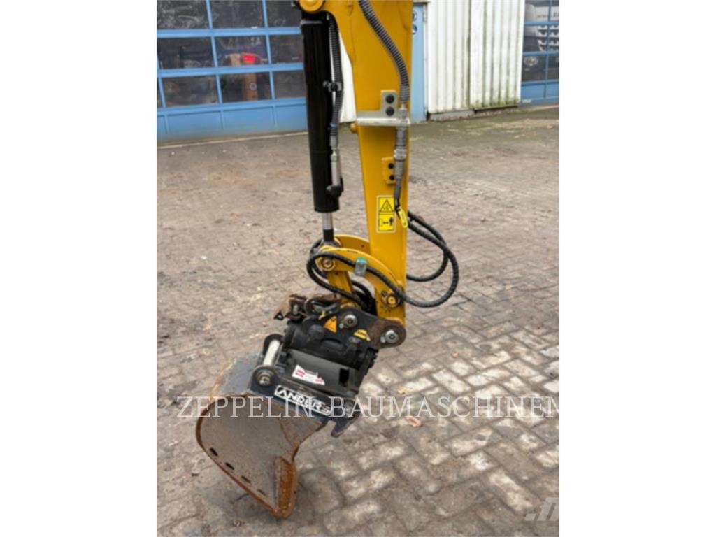 CAT 301.8-05A Bagri goseničarji