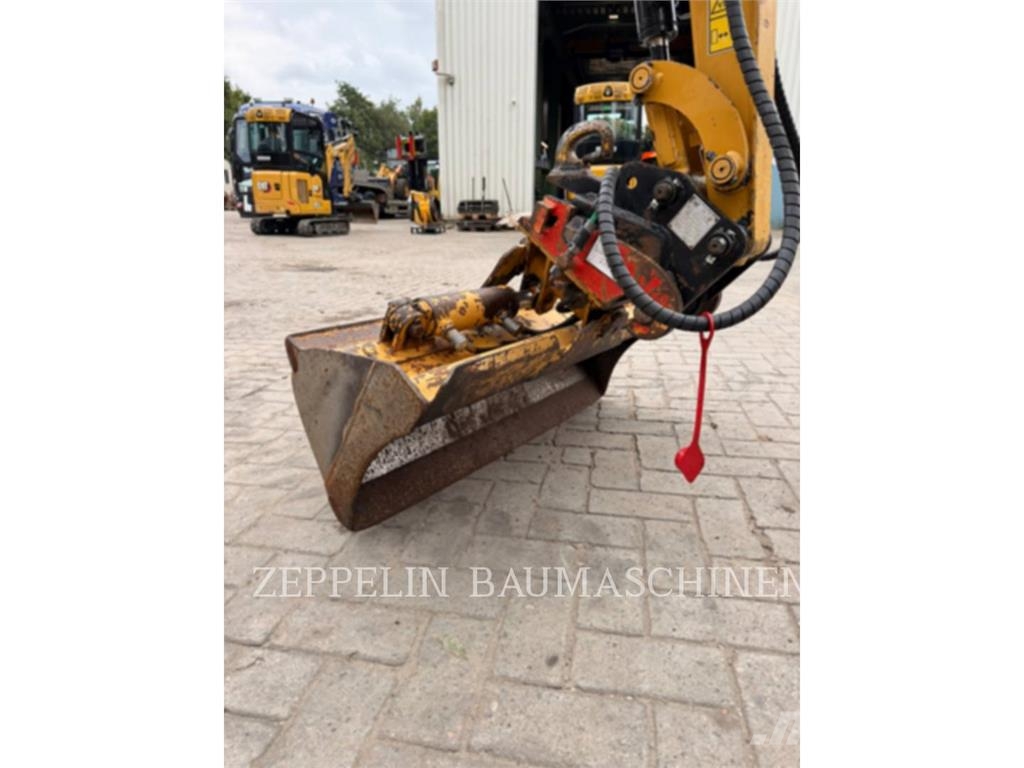 CAT 301.8-05A Bagri goseničarji