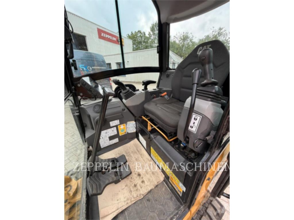 CAT 301.8-05A Bagri goseničarji