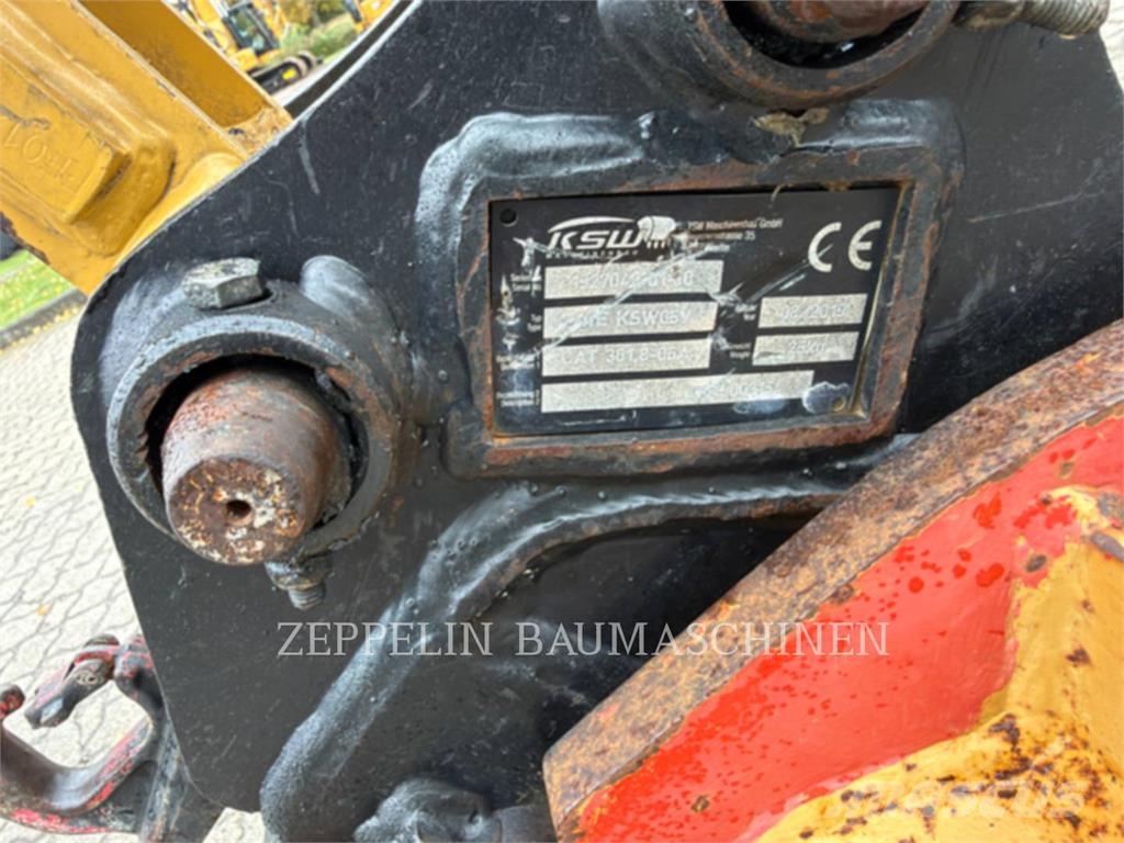 CAT 301.8-05A Гусеничные экскаваторы
