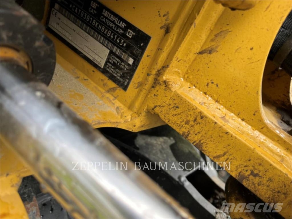 CAT 301.8-05A Гусеничные экскаваторы