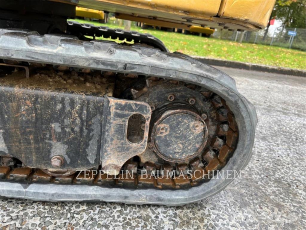 CAT 301.8-05A Bagri goseničarji