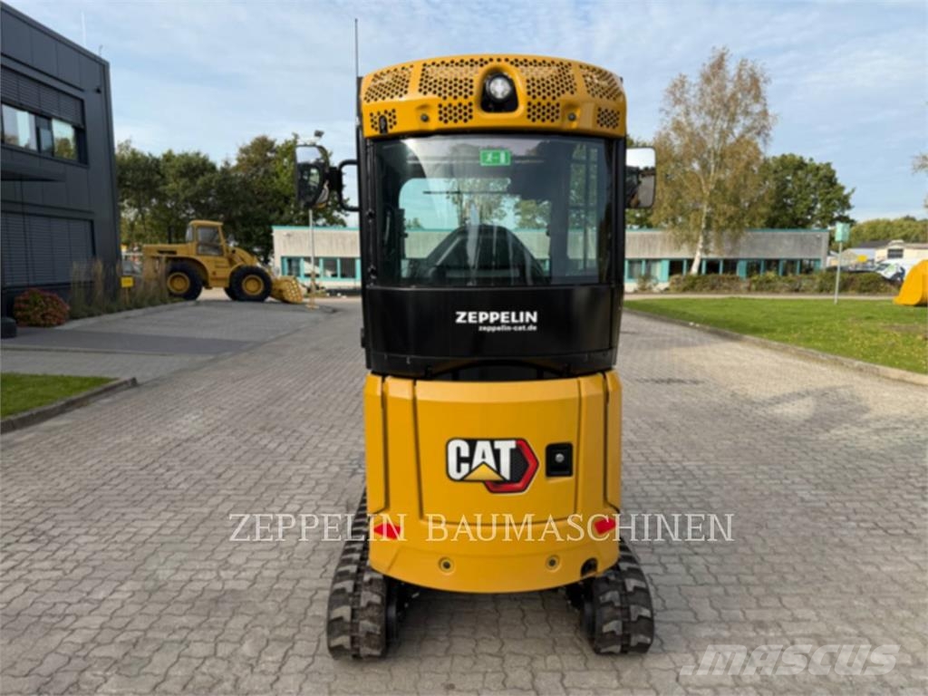 CAT 301.8-05A Pelle sur chenilles