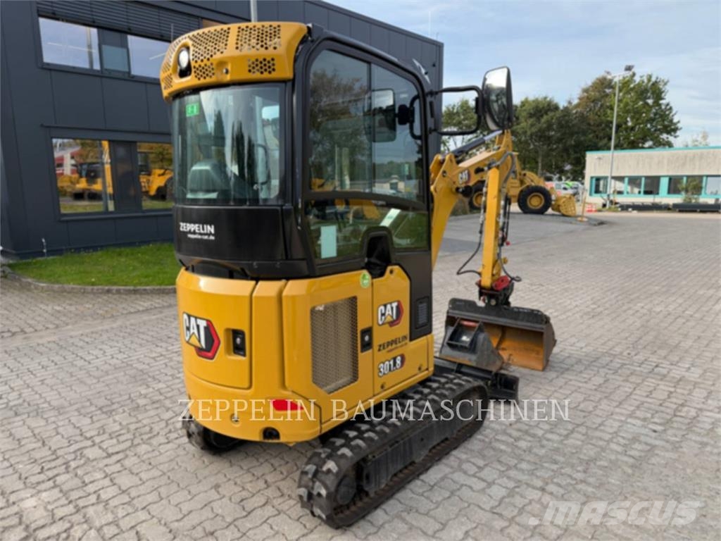 CAT 301.8-05A Pelle sur chenilles