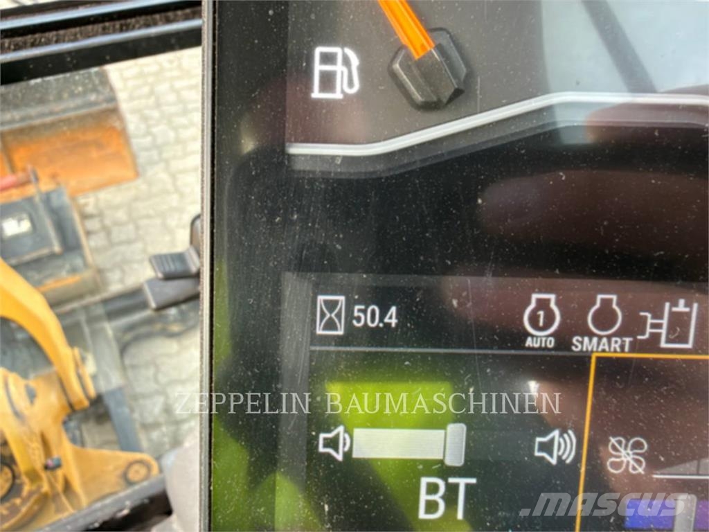 CAT 301.8-05A Pelle sur chenilles
