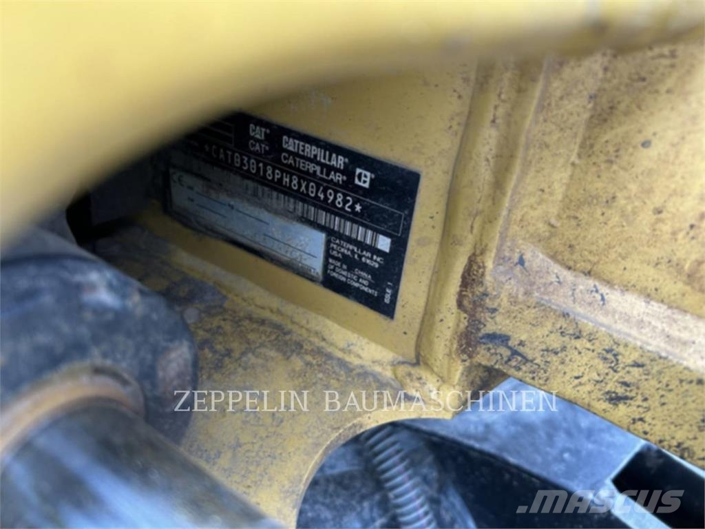 CAT 301.8-05A Raupenbagger