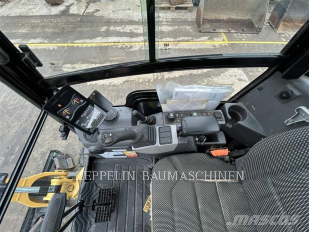 CAT 301.8-05A Raupenbagger