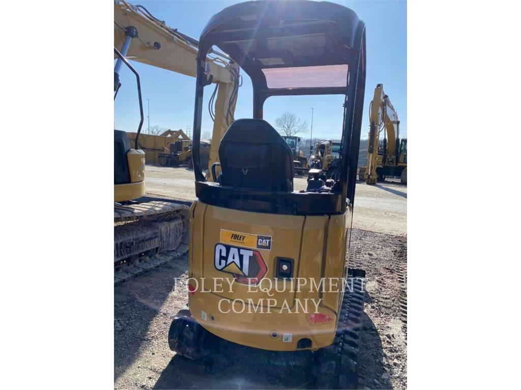 CAT 301.8-05LO Pelle sur chenilles