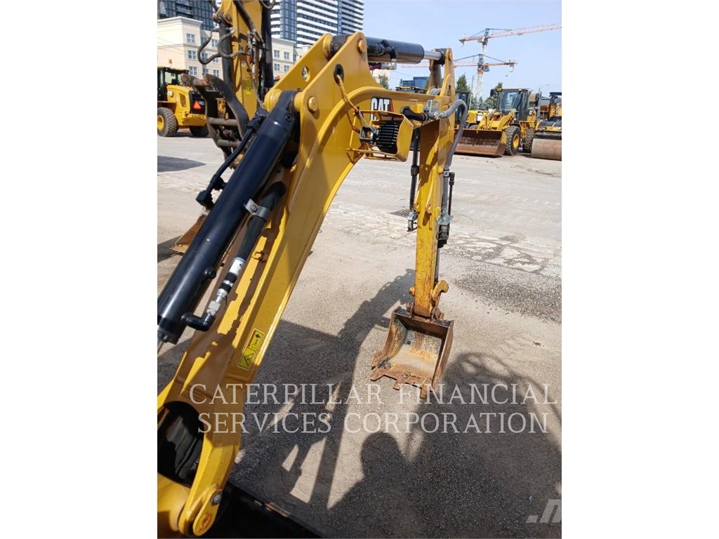 CAT 302-05A CR Bandgrävare