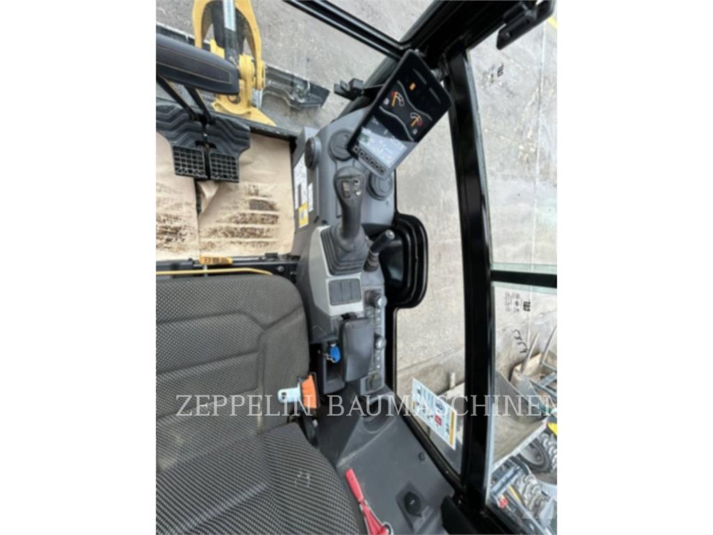 CAT 302-05A CR Raupenbagger