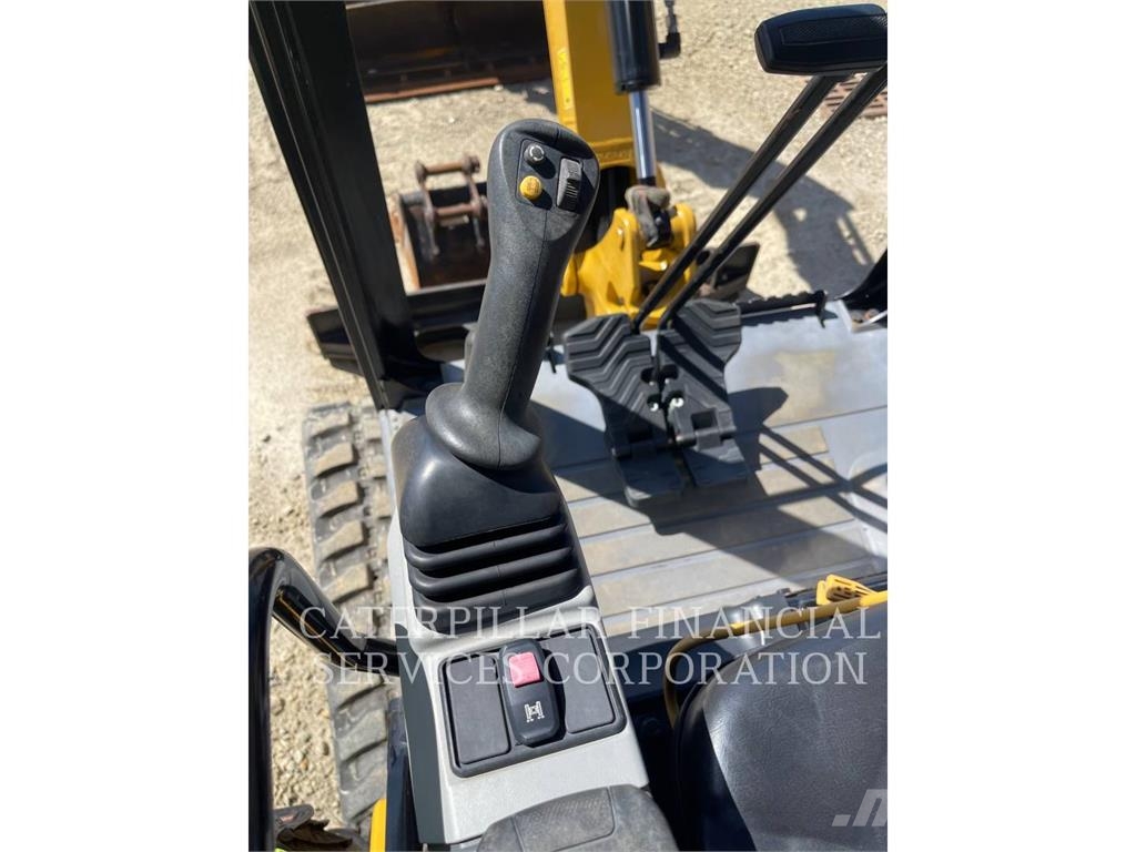 CAT 302-05CR Escavatori cingolati