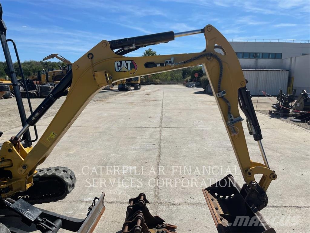 CAT 302-05CR Escavatori cingolati