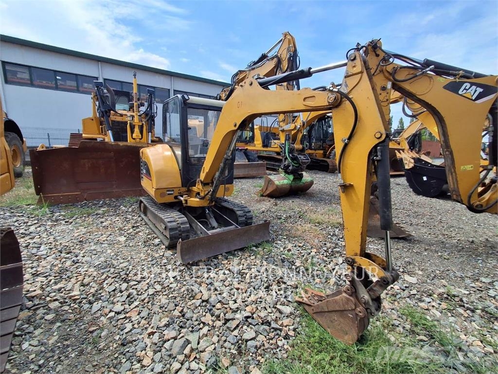 CAT 302.5C Crawler excavators