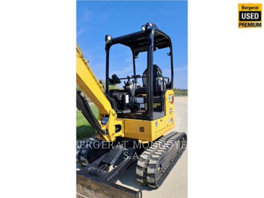 CAT 302.7 حفارات صغيرة أقل من 7 طن (حفارات صغيرة)