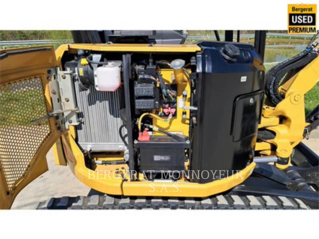 CAT 302.7 حفارات صغيرة أقل من 7 طن (حفارات صغيرة)