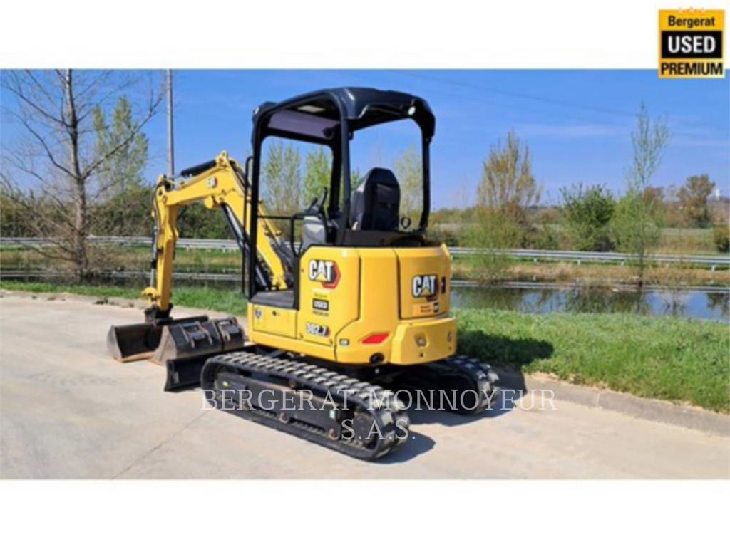 CAT 302.7 حفارات صغيرة أقل من 7 طن (حفارات صغيرة)