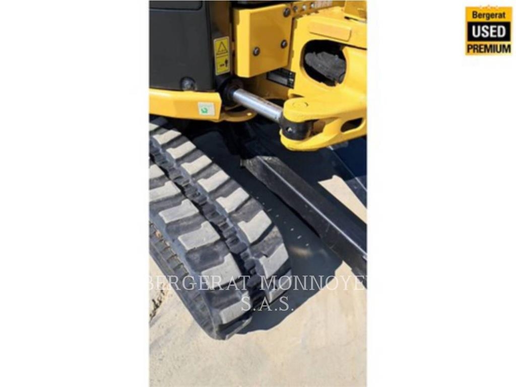 CAT 302.7 حفارات صغيرة أقل من 7 طن (حفارات صغيرة)