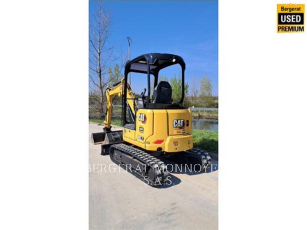 CAT 302.7 حفارات صغيرة أقل من 7 طن (حفارات صغيرة)