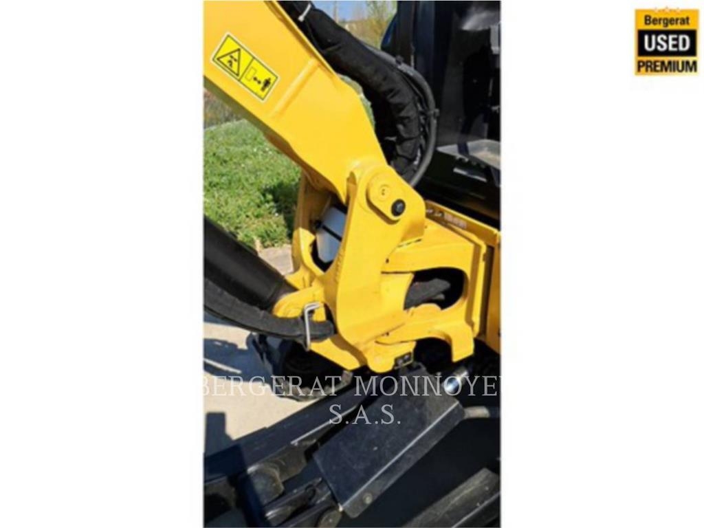 CAT 302.7 حفارات صغيرة أقل من 7 طن (حفارات صغيرة)