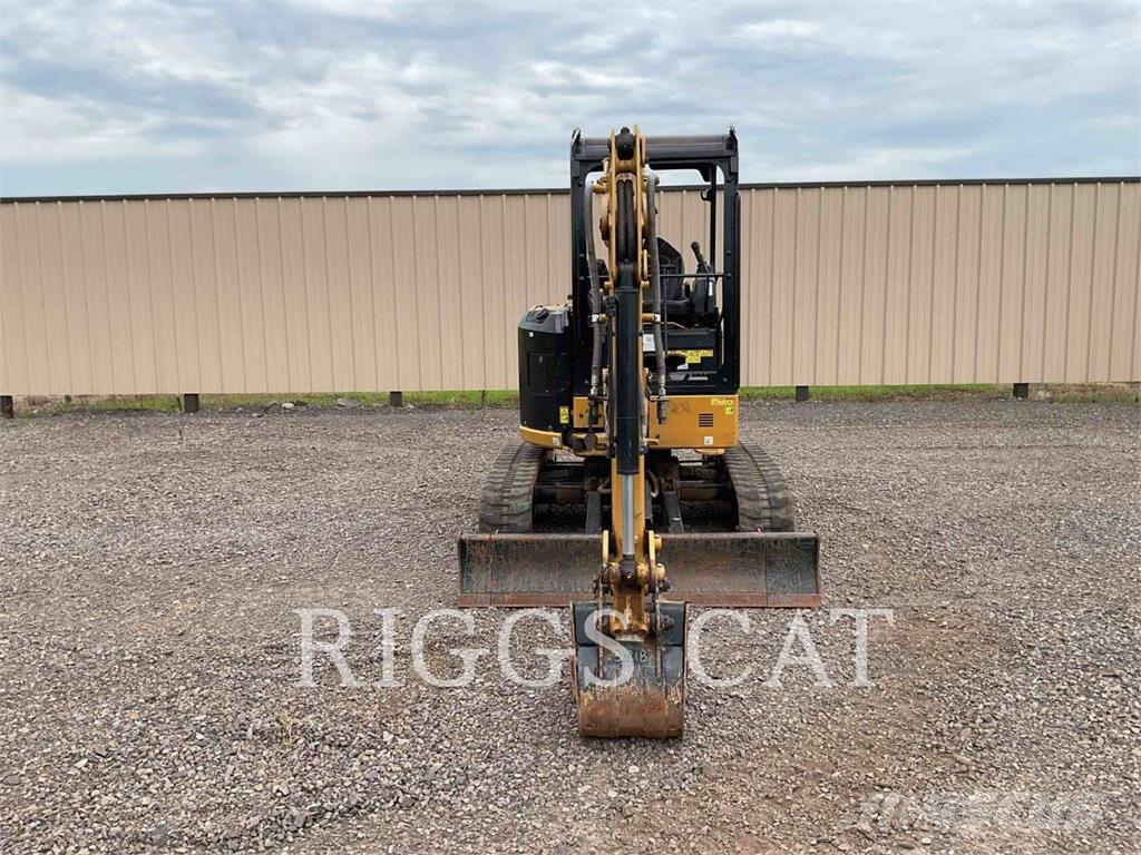 CAT 302.7 Excavadoras sobre orugas