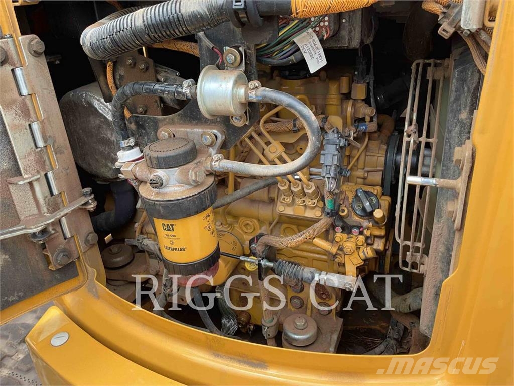 CAT 302.7 Excavadoras sobre orugas