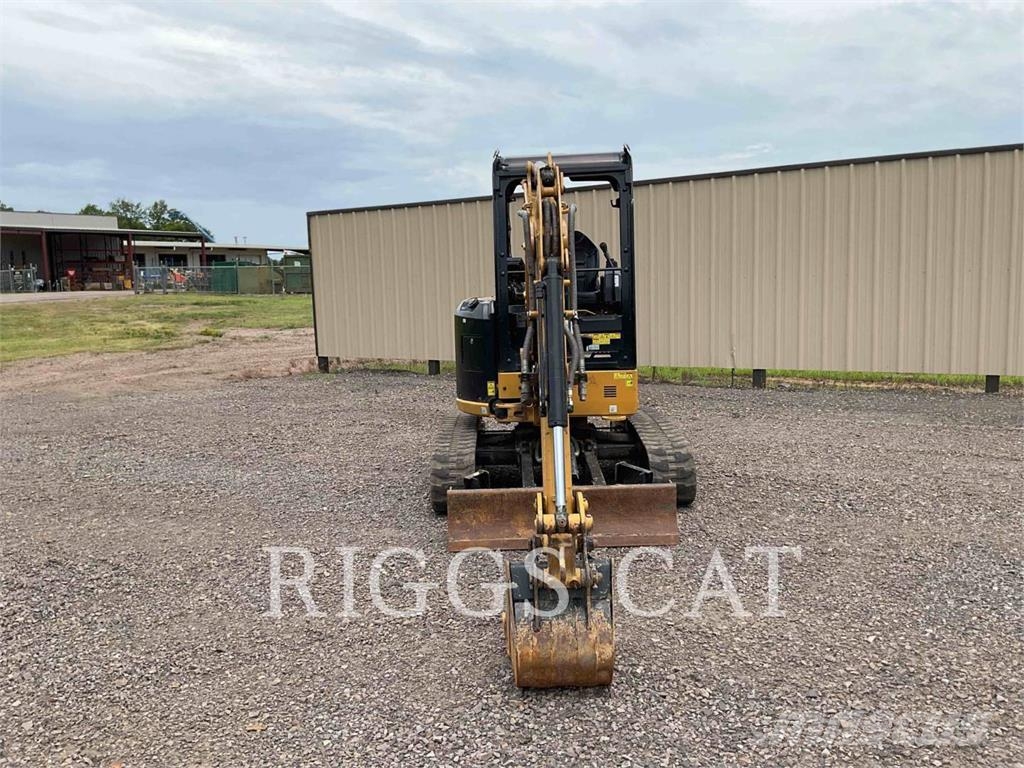 CAT 302.7 Excavadoras sobre orugas