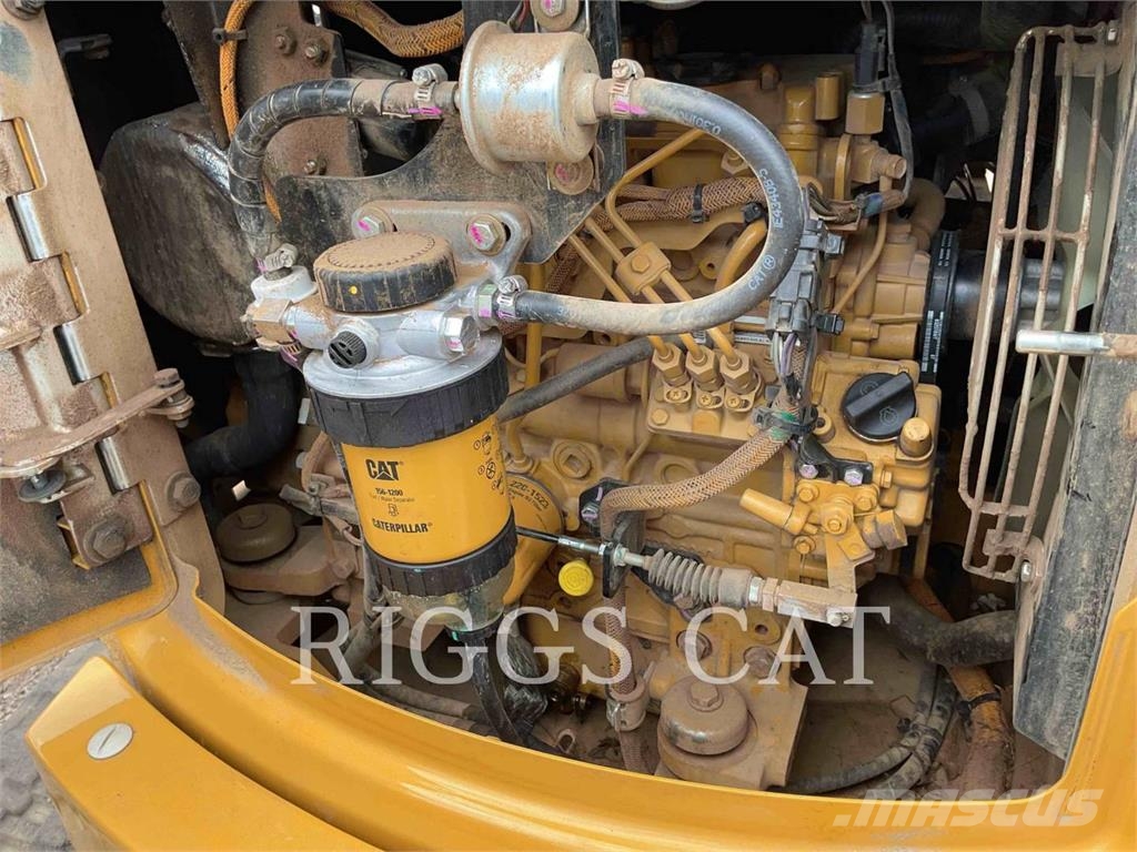 CAT 302.7 Excavadoras sobre orugas