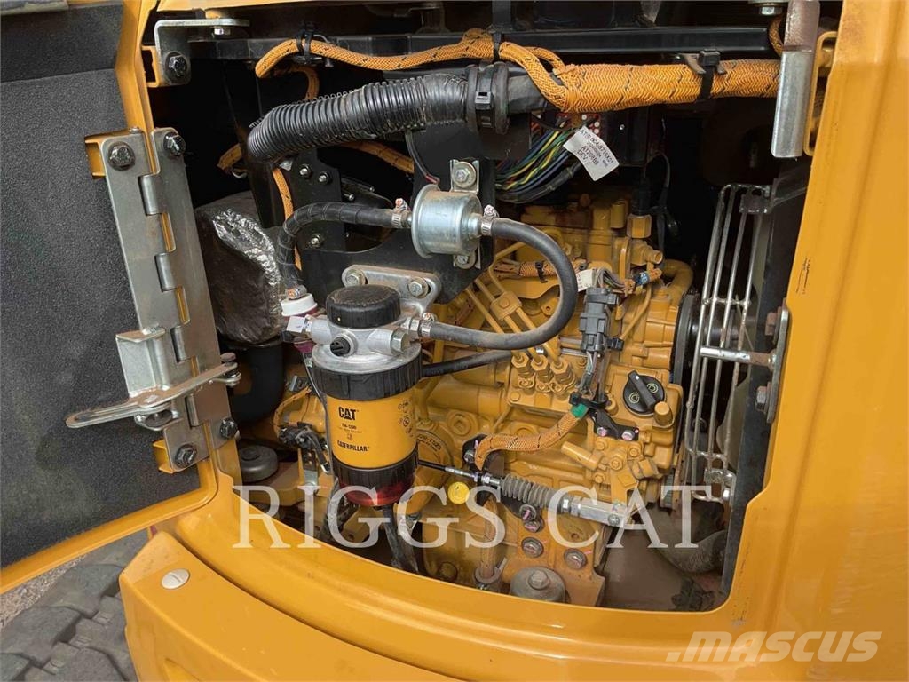 CAT 302.7 履帶式 挖土機/掘鑿機/挖掘機