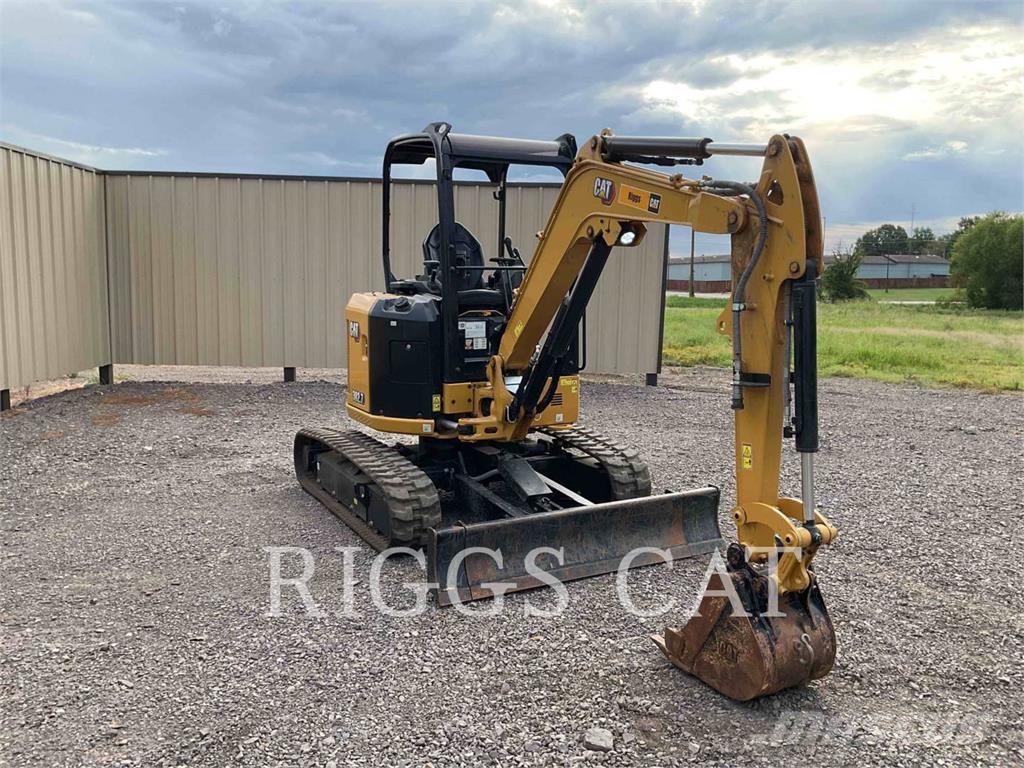 CAT 302.7 Bagri goseničarji