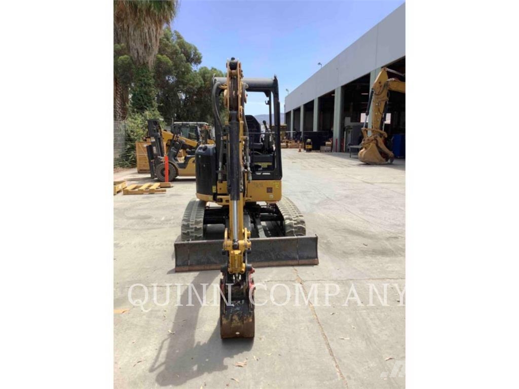 CAT 302.7 Excavadoras sobre orugas