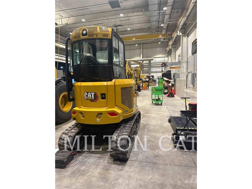 CAT 302.7 Excavadoras sobre orugas