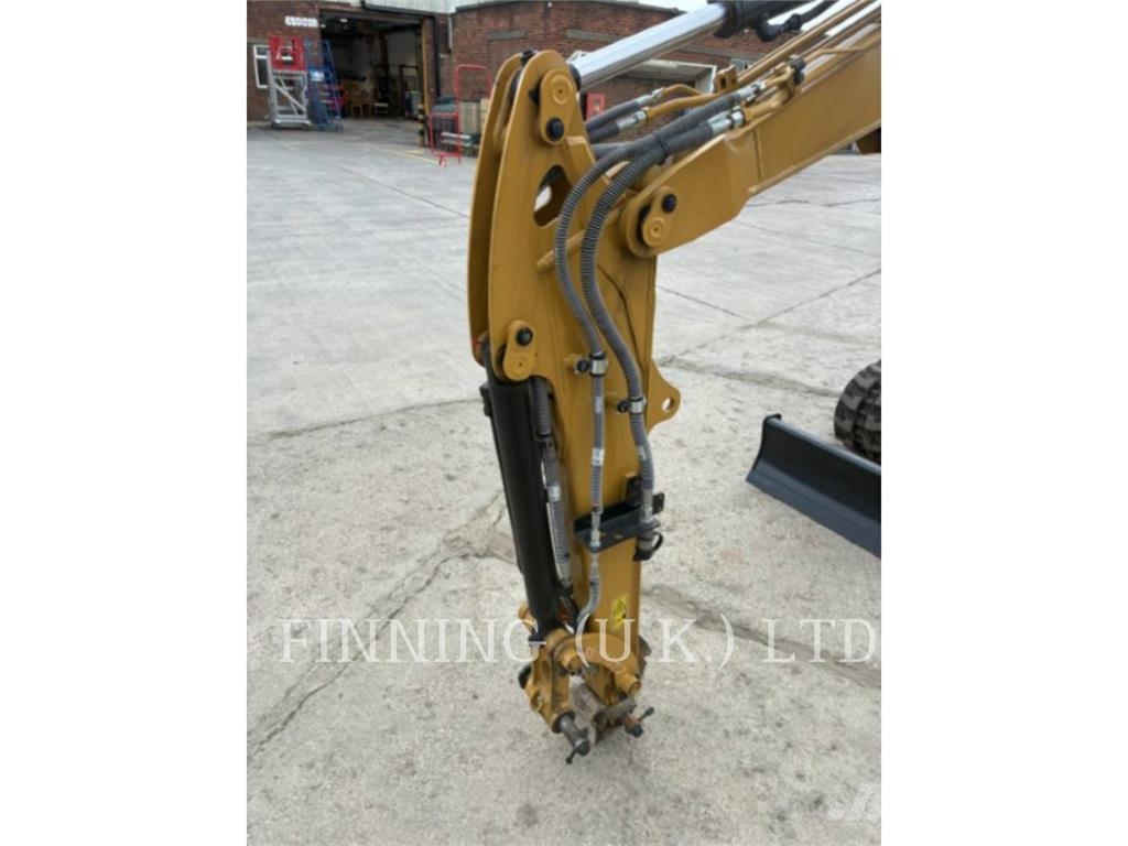 CAT 302.7 Excavadoras sobre orugas