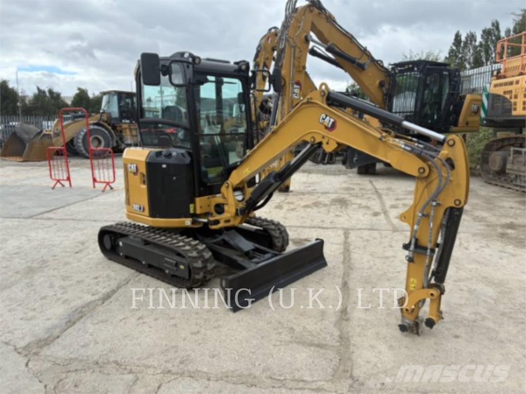 CAT 302.7 Excavadoras sobre orugas