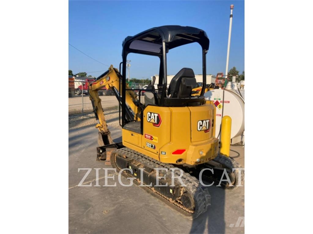 CAT 302.7 Εκσκαφείς με ερπύστριες