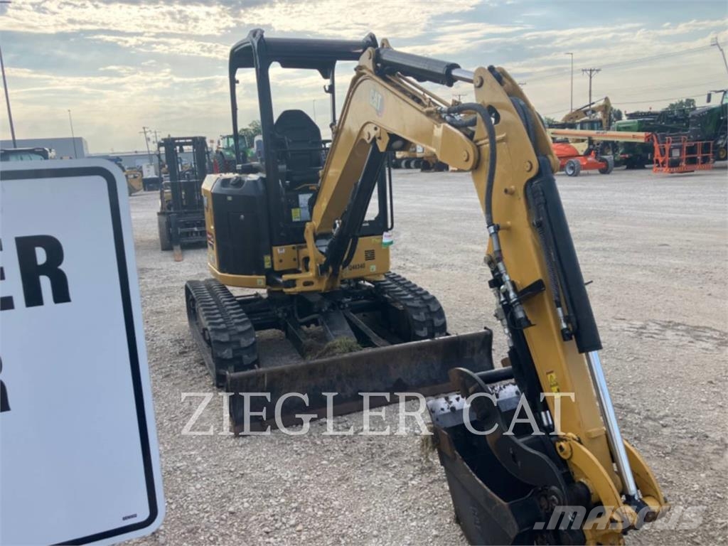 CAT 302.7 Εκσκαφείς με ερπύστριες