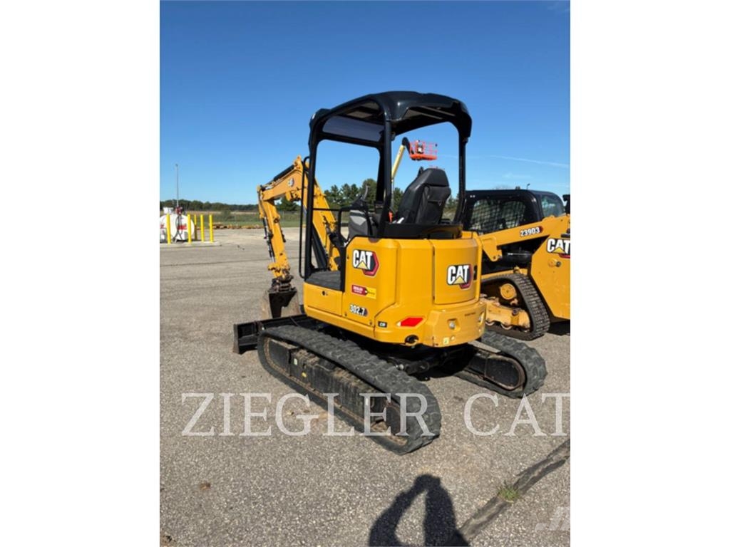 CAT 302.7 Εκσκαφείς με ερπύστριες